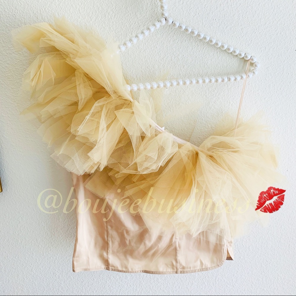 H&M One-Shoulder Top with Ruffled Tulle Trim - Picture 13 of 15
